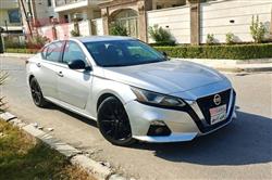 نيسان ألتيما